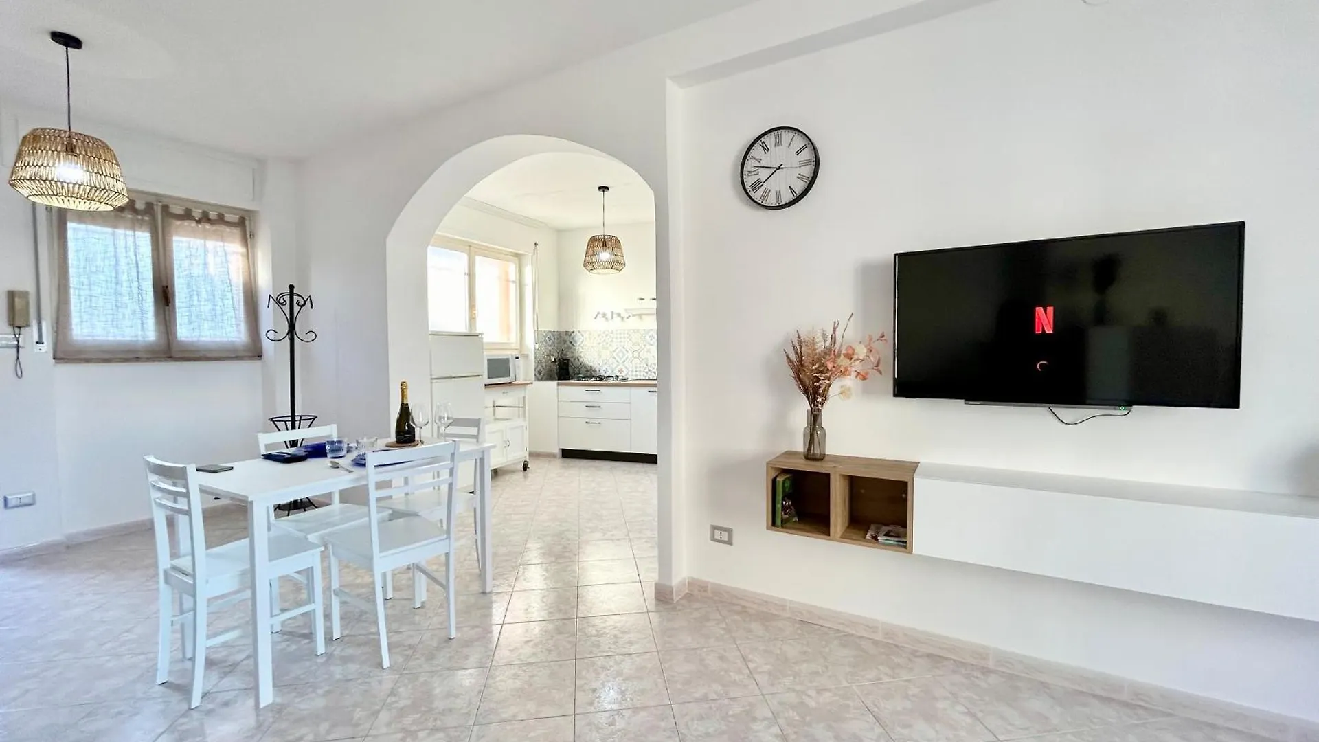 Alguer Zizi Daire 0*, Alghero İtalya